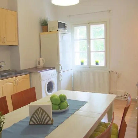 Hotelique アパート ソポト